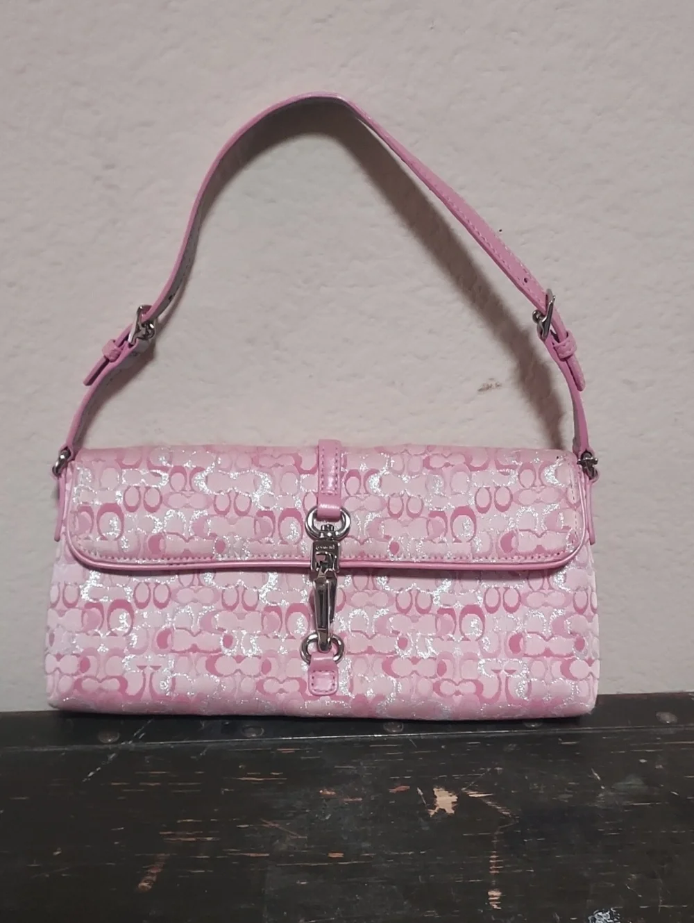 💕Vintage Y2K Coach Pink Optic Signature Lurex Hamptons Demi Flap Bag 8946